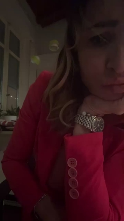 GloriousMILF live from Italy