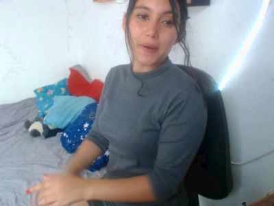 Hannah__Klein live from France