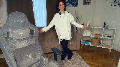 HassieKonefal live from Poland