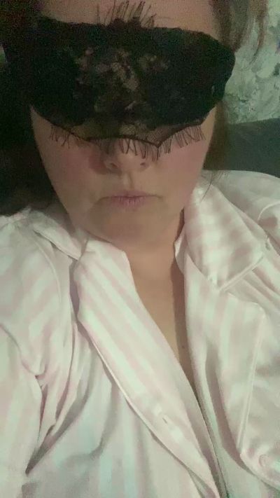 Hollymill live from United Kingdom