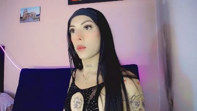 Iam_megan live from United States