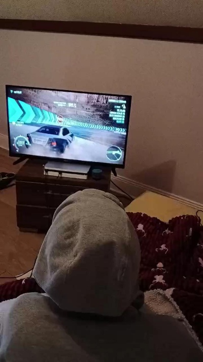 Ibanez_1 live from France