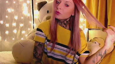 InesDesire live from Germany