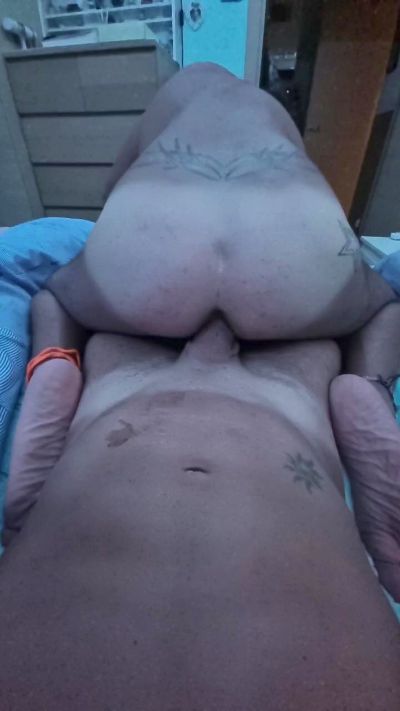 Italiancouple85 live from Italy