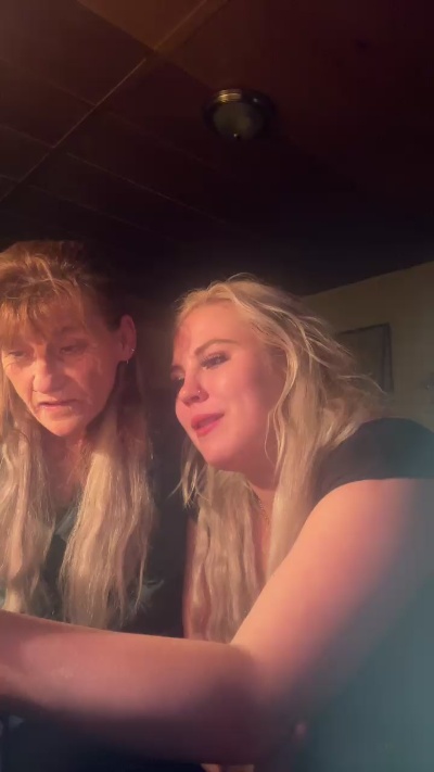 Jenna_369 live from Canada