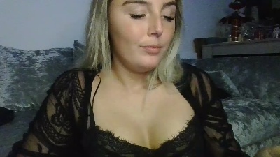 JessieMillerX live from United Kingdom