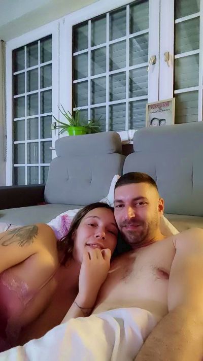 Jeunecouple3227 live from France