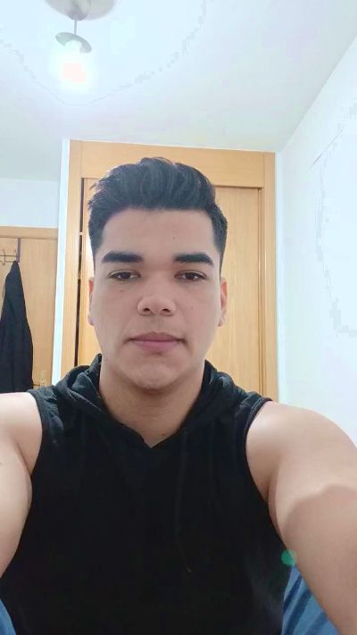 Jhosz7 live from Spain