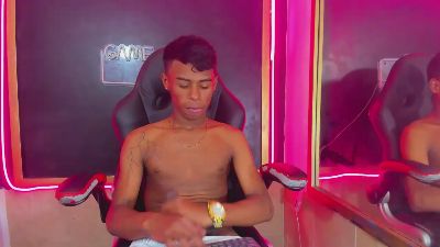 Joen_broow live from Colombia