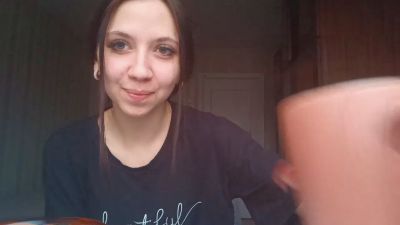 KelleConover live from France