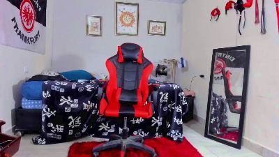 Khalifa_Hunter live from United States