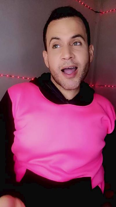 Kingleafar92 live from United States