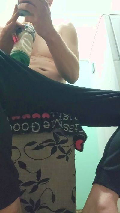 Kinkelvis3 live from Australia