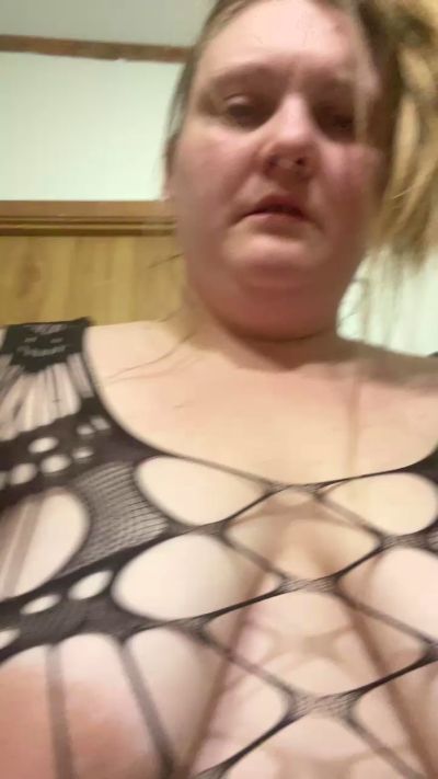 LadyBuggXXXX live from United States