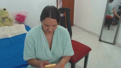 LauraFoxx live from Colombia