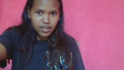 Laurena007 live from Madagascar