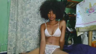 Layla9090 live from Madagascar