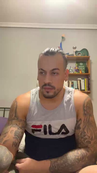 Leonidas207 live from Spain