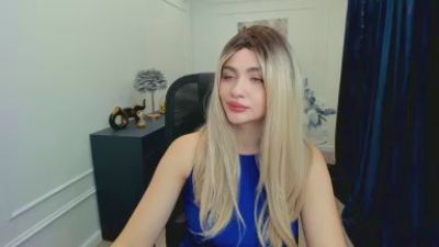 LeslieMineg live from United States