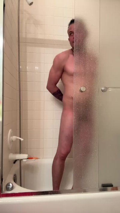 LiveYOURwayPig live from United States