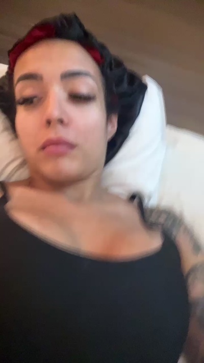 Loiradevassa live from Brazil