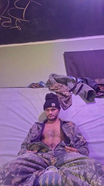 Lookhim21 live from United States