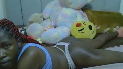 Lovelly_luna live from Kenya