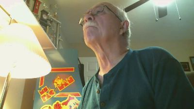 Lowell0422 live from United States