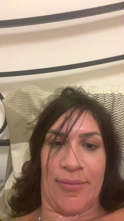 LuanaMenta live from Italy