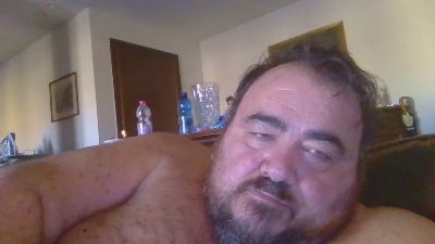 Luckymango74 live from Italy