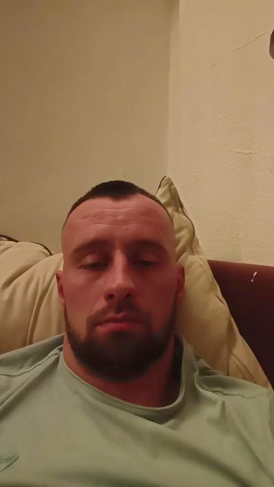 Ludo6262 live from France