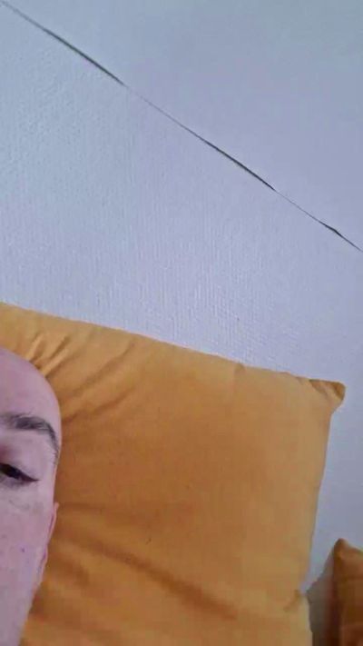 LudovicP live from France