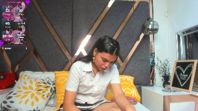 Lunateen_ live from Colombia