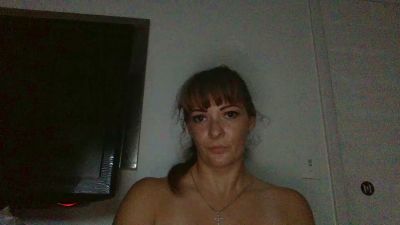 Lustyboots77 live from United States