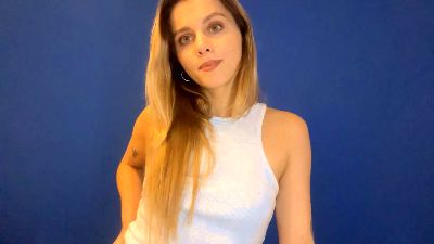 LylaPon live from France