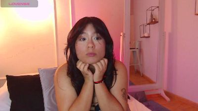 MaddyOwens live from Colombia