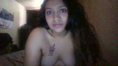 Mami_Maria live from United States