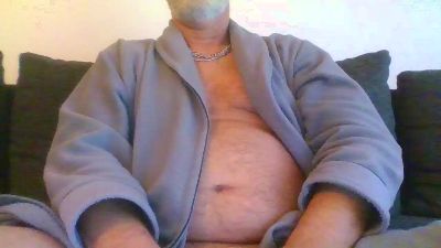 Marc33000 live from France