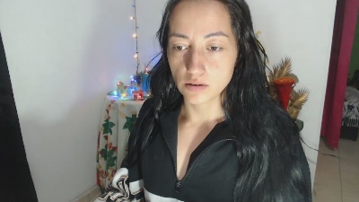 Meegaan_lovee live from Colombia