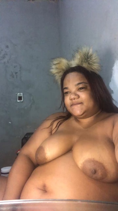 Melcariocaa live from Brazil