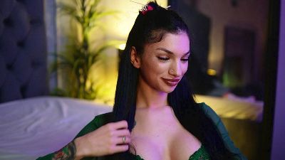 MiamiQuinn live from Romania