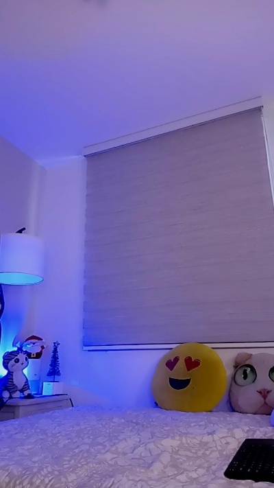 MonyCat_ live from United States