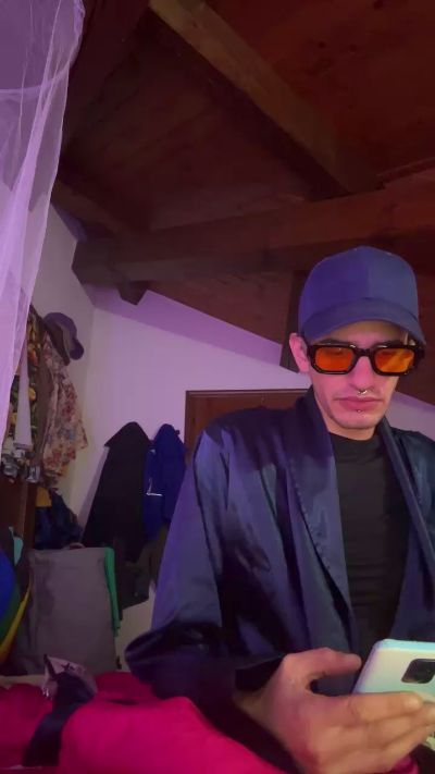 Morgandohot live from Italy