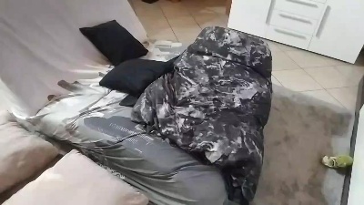 Mrhidemissjachi live from Australia