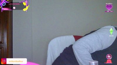 NanaJuicy live from Colombia