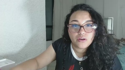 Naoni_cherry live from Colombia