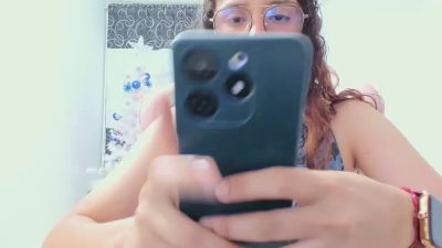 Natasha_clauss live from Colombia