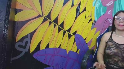 Nattassha__ live from Colombia