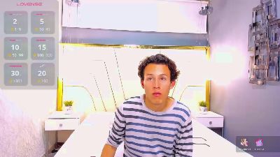 NiklasRavn live from United States