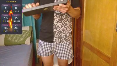 Noah__cock live from United States